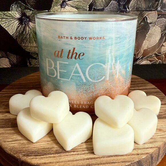 NEW HEART WAX MELTS 2.19oz Bath and Body Works Candle Wax Melts - AT THE BEACH! - Picture 1 of 3